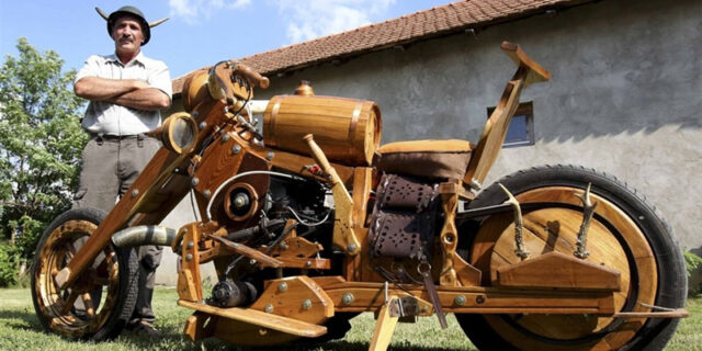 Ο άνδρας που έφτιαξε την Chopper των ονείρων του από ξύλο