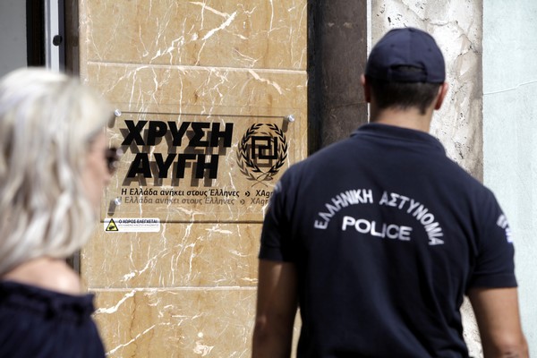 Άρση τηλεφωνικού απορρήτου για τον “πυρηνάρχη” Νίκαιας της Χρυσής Αυγής
