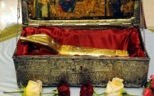 Ναύπακτος: Αμοιβή 15.000 ευρώ για κλεμμένο ιερό λείψανο