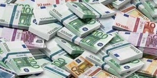 Ηλικιωμένη με χρέη άνω των 57 εκατ. ευρώ