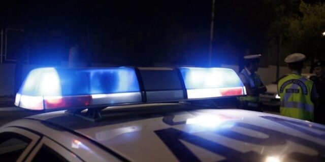 Συλλήψεις κοντά στα γραφεία της Χρυσής Αυγής στην Αρτέμιδα