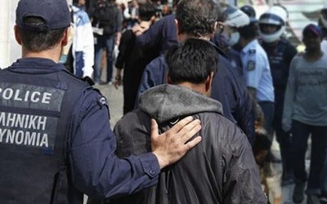 Στους 29.000 οι αλλοδαποί που επέστρεψαν στις χώρες τους μέσα σε 13 μήνες