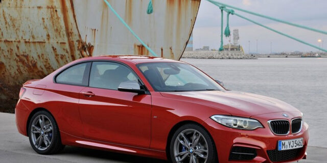 Η BMW Σειρά 2 Coupe προσφέρει μια νέα διάσταση δυναμικών επιδόσεων.