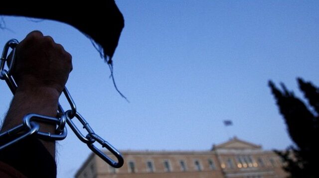 Γραφείο Προϋπολογισμού της Βουλής: Σε σταυροδρόμι η ελληνική οικονομία