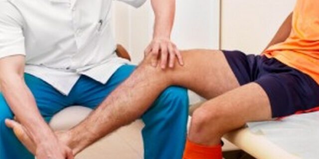 Με διακοπή δωρεάν θεραπειών στους ασφαλισμένους του ΕΟΠΥΥ απειλούν οι φυσικοθεραπευτές