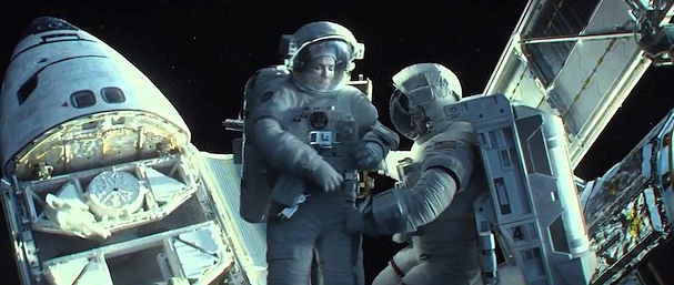 Είναι το “Gravity” του Αλφόνσο Κουαρόν η καλύτερη ταινία της χρονιάς;