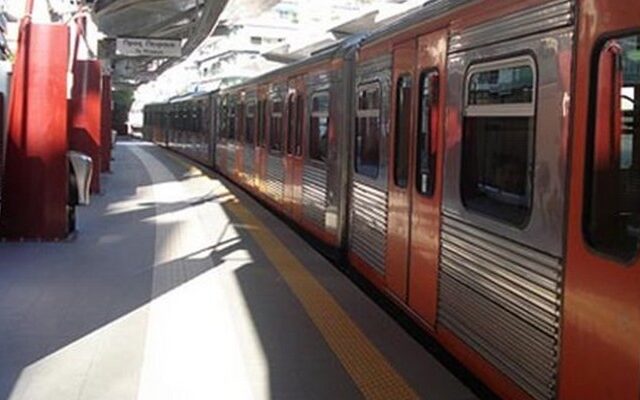 Χειροπέδες σε πέντε ανήλικους για ληστείες σε σταθμούς του ΗΣΑΠ