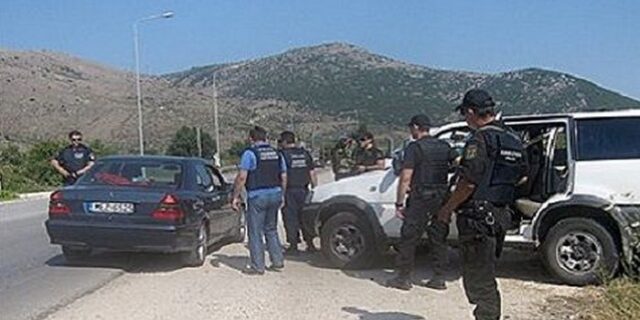 “Οργώνει” Θεσπρωτία και Πρέβεζα η αστυνομία για τη σπείρα με το καλάσνικοφ