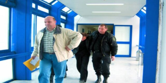 “Από αγάπη έκοψα με αλυσοπρίονο τα άκρα της συζύγου μου”