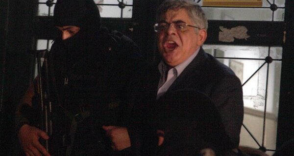Δίκη άνευ προηγουμένου στα ελληνικά χρονικά. Αρχές του 2015 θα καθίσουν στο εδώλιο οι κατηγορούμενοι για την υπόθεση της Χρυσής Αυγής