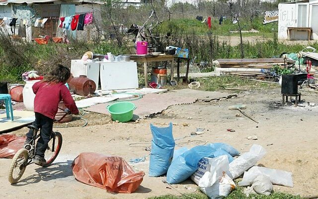 Ρομά κατηγορούνται για αρπαγή βρέφους στη Μυτιλήνη