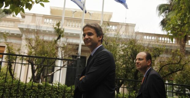 Μητσοτάκης: Μείωση άνω του 20% του μισθολογικού κόστους στο Δημόσιο από το 2009