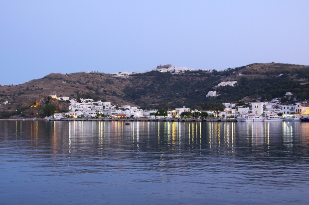 Μαύρη τρύπα ενός δισ. ευρώ από τις αδήλωτες βίλες