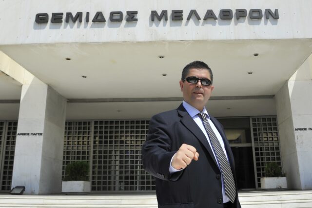 Διαγραφή με συνοπτικές διαδικασίες του δικηγόρου του Κασιδιάρη από την ΝΔ