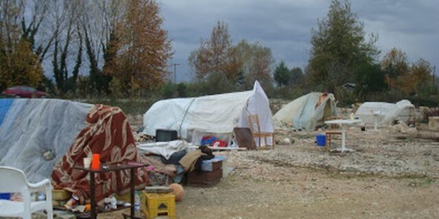 Θα πούλαγαν βρέφος για να αγοράσουν αυτοκίνητο