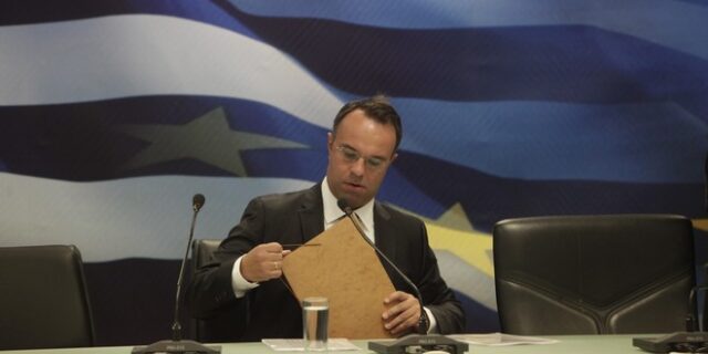 Σταϊκούρας: 15 εκατ. στα κρατικά ταμεία το 2014 από ανενεργούς λογαριασμούς