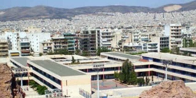 Καταστροφές, εμπρησμός και προσβολή συμβόλων στο σχολικό συγκρότημα της Γκράβας