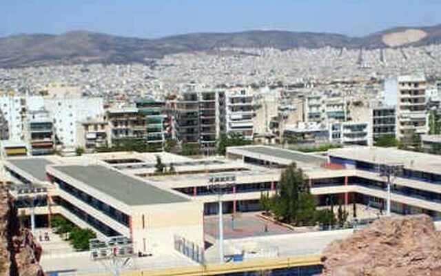 Καταστροφές, εμπρησμός και προσβολή συμβόλων στο σχολικό συγκρότημα της Γκράβας