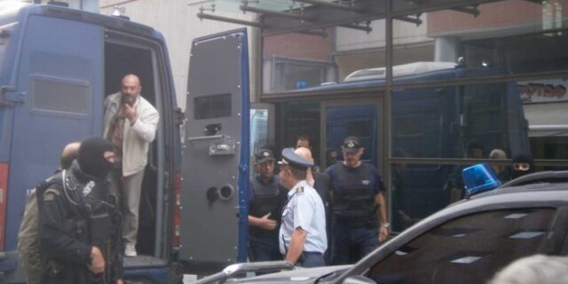 Ποινή φυλάκισης στον Π. Βλαστό για κινητά στο κελί του
