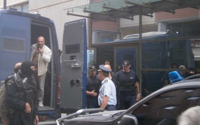 Ποινή φυλάκισης στον Π. Βλαστό για κινητά στο κελί του