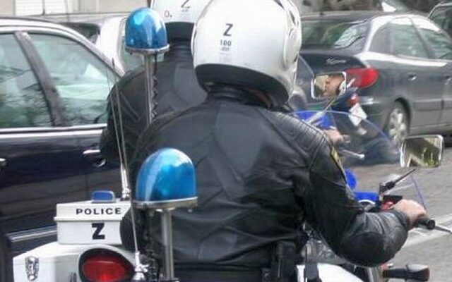 Θεσσαλονίκη: Καταδίκη αστυνομικού για διακίνηση εξαρτημάτων όπλων