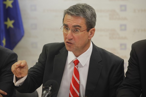 Λοβέρδος: Μεγάλο λάθος η πρόταση δυσπιστίας του ΣΥΡΙΖΑ