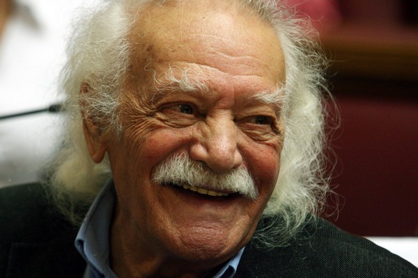 Στο νοσοκομείο ο Μανώλης Γλέζος