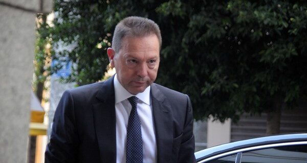 Τα τέσσερα ανοιχτά μέτωπα ανάμεσα σε κυβέρνηση και τρόικα