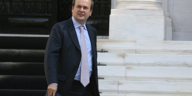 Κ. Χατζηδάκης: “Μόνο για τα μεγάλα ψάρια οι πλειστηριασμοί”