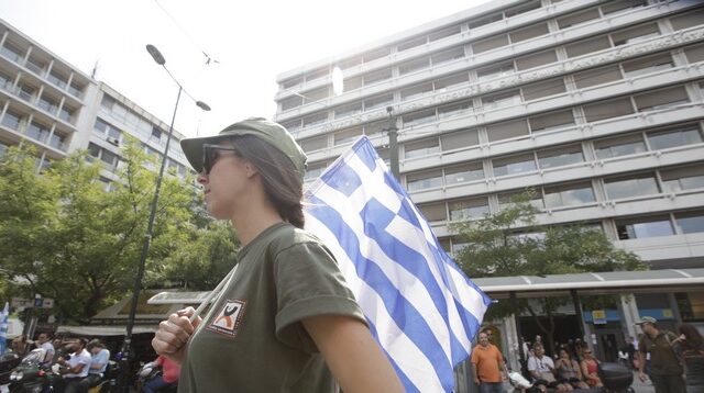 Δεκάδες δημοτικοί αστυνομικοί με πλαστά πιστοποιητικά