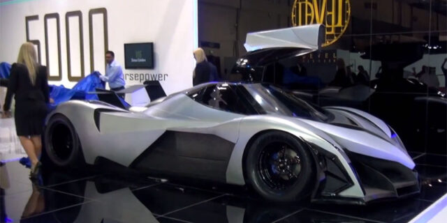 Το 5000 ίππων Devel Sixteen, με 560 χλμ./ώρα, αποκαλύπτεται στο Ντουμπάι
