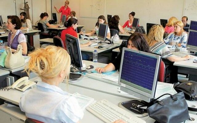 Έρχεται η τρόικα: Στο στόχαστρο 4.000 δημόσιοι υπάλληλοι