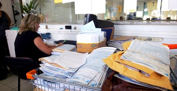 Απολύσεις από την κατάργηση φορέων του Δημοσίου: Ποιοι κινδυνεύουν