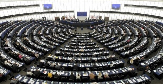 Κράτος δικαίου στην ΕΕ: Ανησυχία από το ΕΚ στην ετήσια αξιολόγησή του
