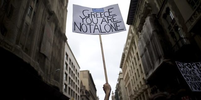 WSJ: Η Ελλάδα στις αγορές και σε ρυθμούς ανάπτυξης το 2014