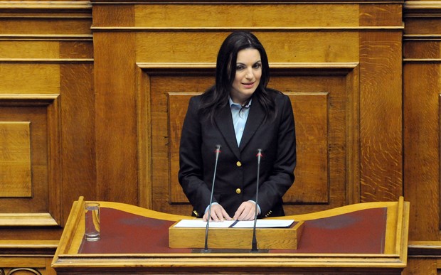 Κεφαλογιάννη: “Όχι” στο χρεοκοπημένο παρελθόν και στη μιζέρια