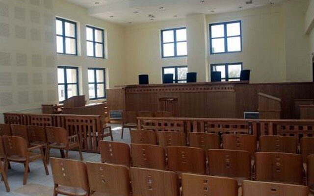 Καταδίκη 73χρονου δόκιμου μοναχού στη Ρόδο. Φιλούσε στο στόμα ανήλικα αγόρια