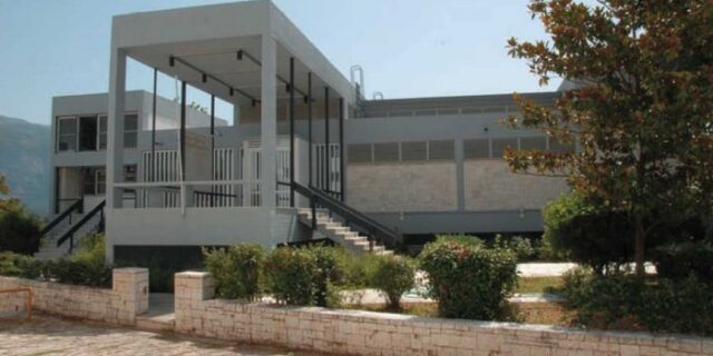 Λιποθυμίες μαθητριών μετά από επίσκεψη σε μουσείο στα Ιωάννινα
