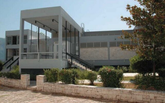 Λιποθυμίες μαθητριών μετά από επίσκεψη σε μουσείο στα Ιωάννινα
