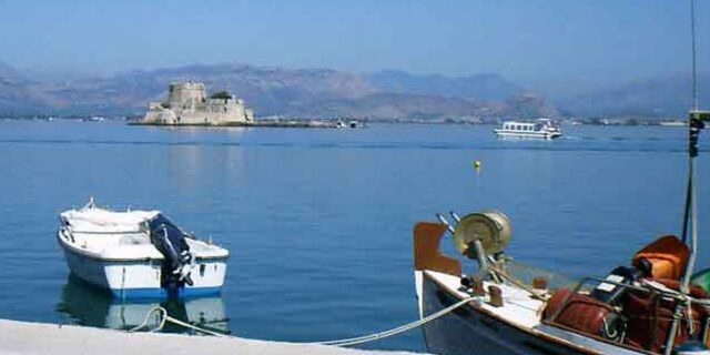 Στο ΣΔΙΤ η μαρίνα Ναυπλίου, 11 κολυμβητήρια και 7 γυμναστήρια
