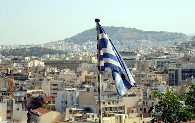 Πάνω από 56 κατασχέσεις σπιτιών την ημέρα από την εφορία