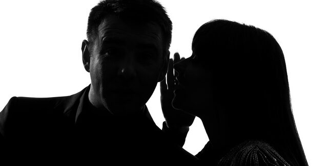 Απροστάτευτοι όσοι αποκαλύπτουν τη διαφθορά στο χώρο εργασίας τους