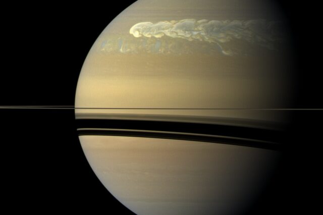 Αποστολή στον Κρόνο: Υπέροχες εικόνες από το διαστημικό όχημα Cassini
