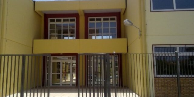 Θεσσαλονίκη: Γονείς διέκοψαν το μάθημα για να πάρουν τα παιδιά τους λόγω ψύχους