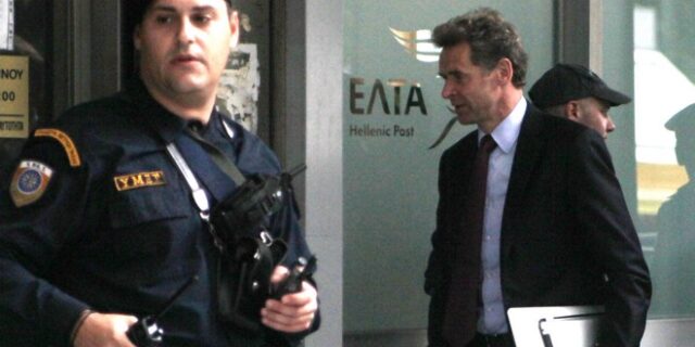 Χάσμα χιλιομέτρων και δισεκατομμυρίων μεταξύ Ελλάδας και τρόικας