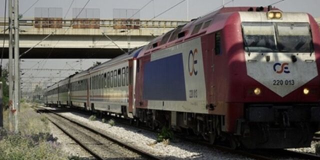 Αναστολή δρομολογίων τρένων και προαστιακού