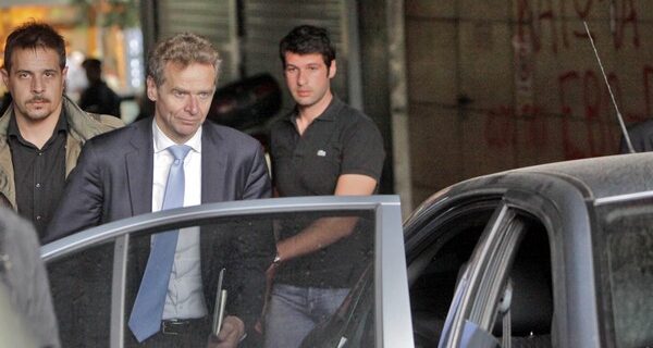 Η πρώτη συνάντηση: Τι ζήτησε η τρόικα. Τι απάντησε η Ελληνική πλευρά