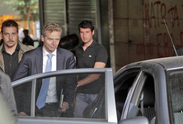 Η πρώτη συνάντηση: Τι ζήτησε η τρόικα. Τι απάντησε η Ελληνική πλευρά