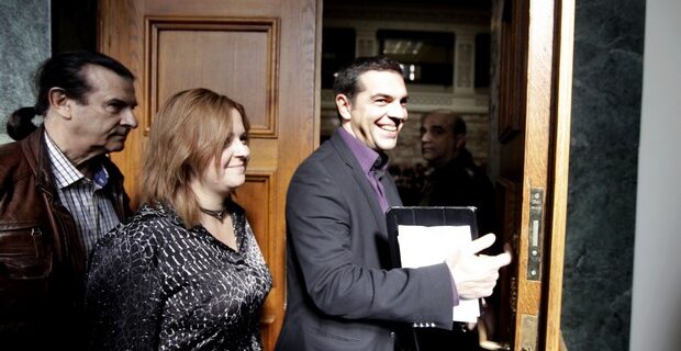 Στο στόχαστρο ο Τατσόπουλος: Ρίχνει τους τόνους ο Τσίπρας και κατηγορεί τα social media