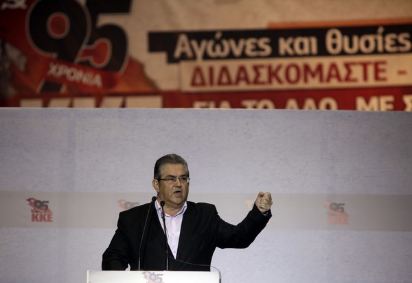 Κουτσούμπας: “Το 2014 να έχουμε τη λαϊκή αντιπολίτευση που έχει ανάγκη ο τόπος”